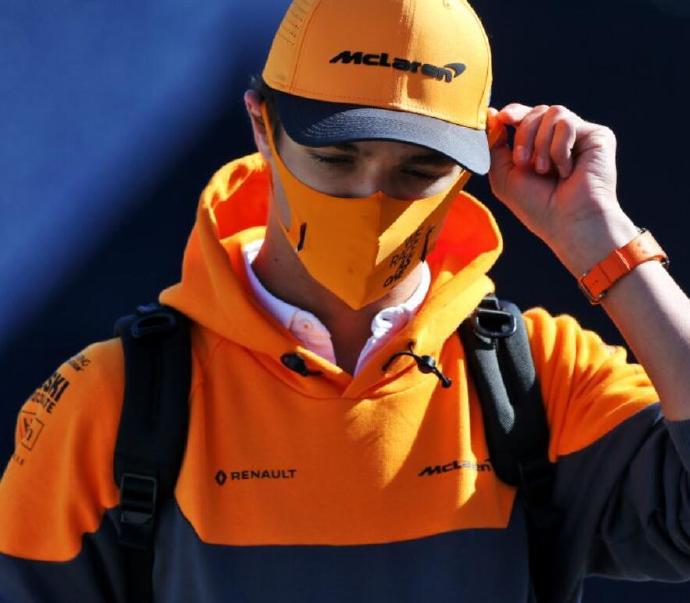 F1| 诺里斯无视黄旗被罚发车位退三位