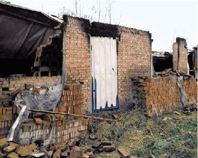 奶奶出门将2孩锁屋内酿悲剧 该警惕啥？