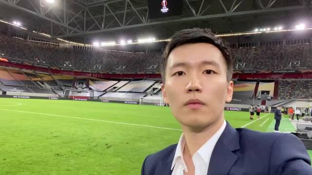 视频-张康阳自拍:全世界的内拉祖里 我们出发决赛!