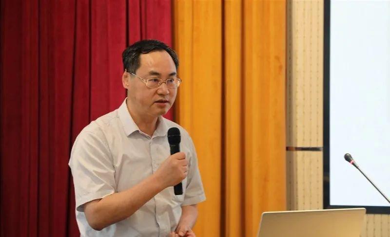 凝聚发展共识务实创新奋进青岛大学举行2020年暑期中层干部学习研讨班