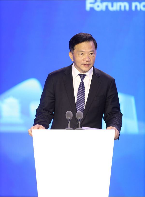 中央广播电视总台台长,总编辑 慎海雄