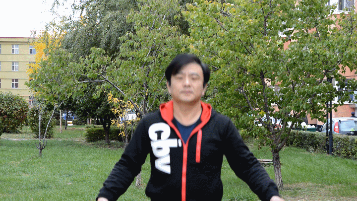 運動耳機咋選?安全還要健康 南卡骨傳導耳機_新浪眾測