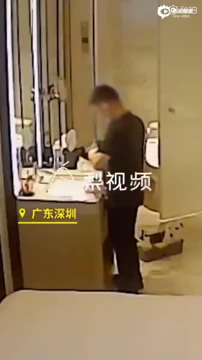 万豪旗下五星酒店用浴巾擦马桶，酒店：员工私自违规操作
