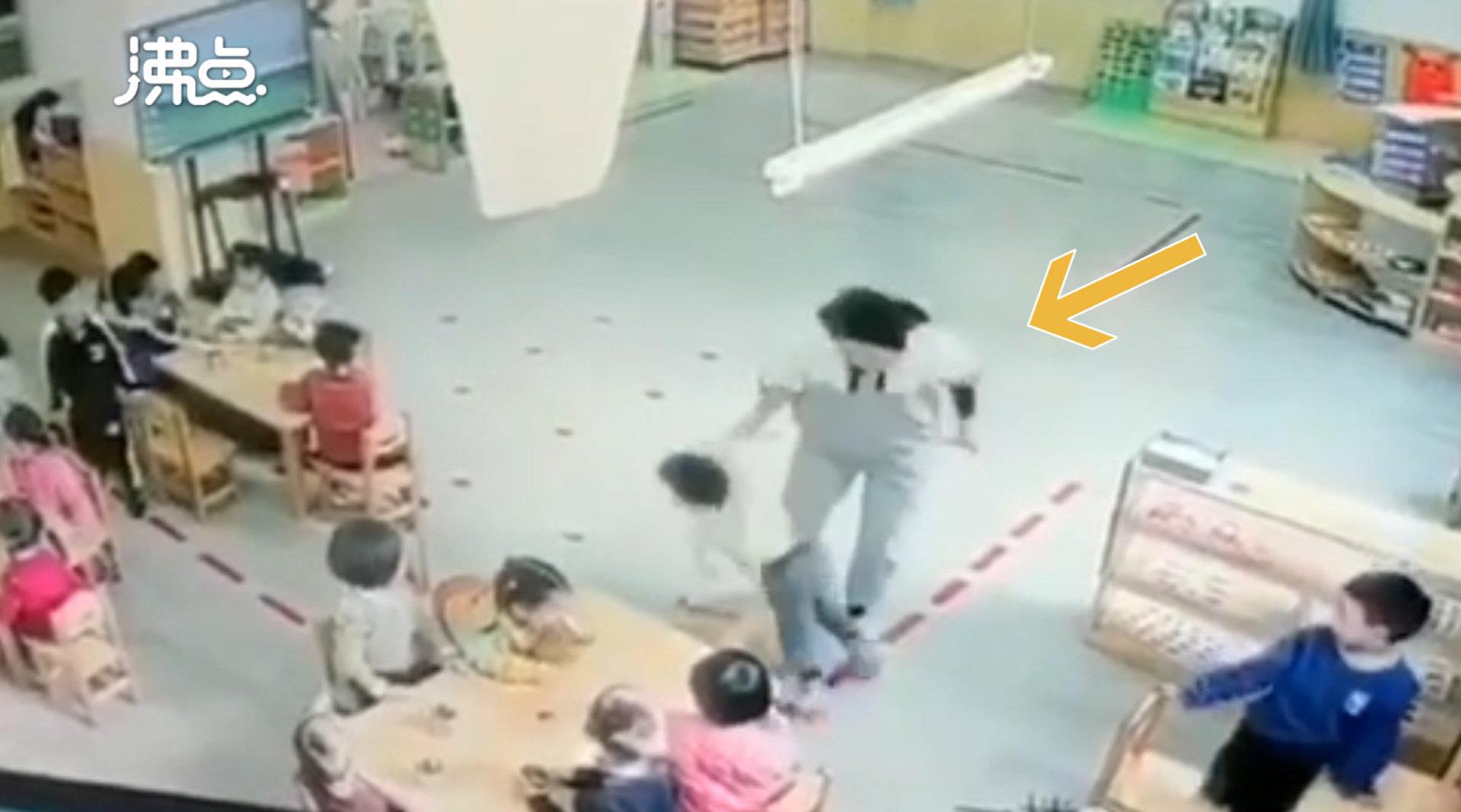 西安新华幼儿园老师因拖摔幼儿致伤被行拘15日