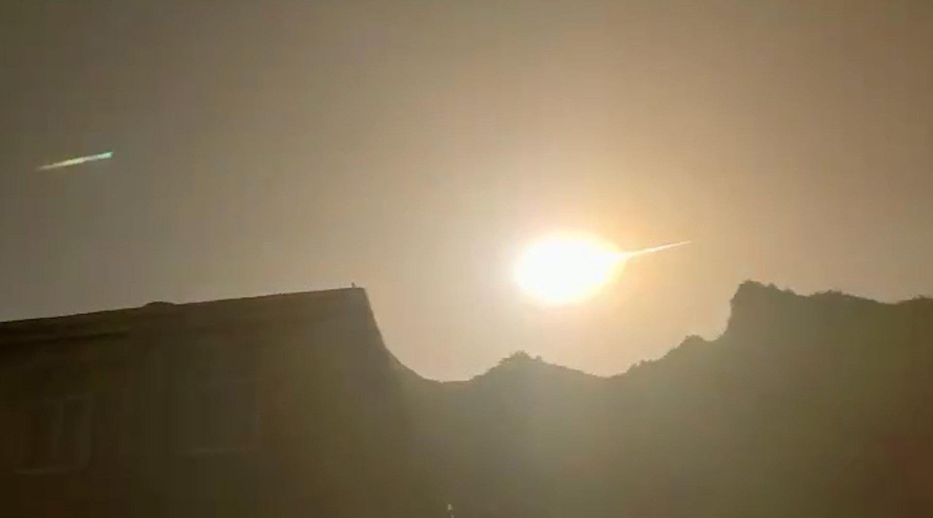 官方回应青海玉树疑有陨石坠落:只是听说,目前还在了解_手机新浪网