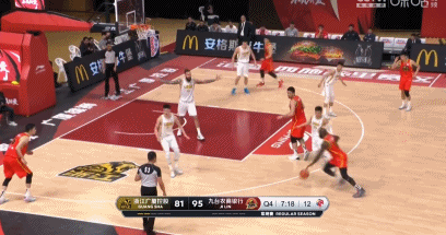 《CBA全能大杀器!吉林外援琼斯狂轰53分12板7助6断》