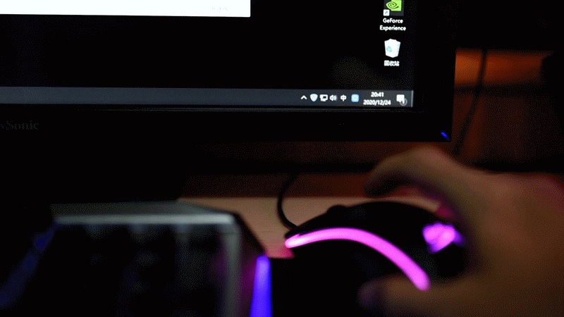 指哪打哪系列-HyperX Surge巨浪RGB有線滑鼠_新浪眾測