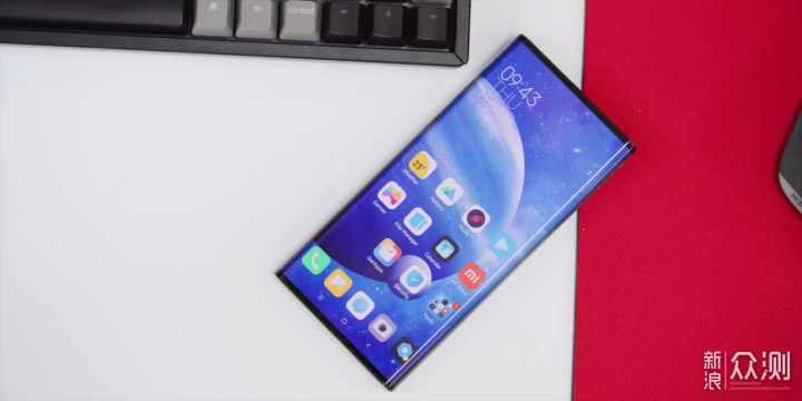 盘点2020年三大类折叠手机变化三星进步明显