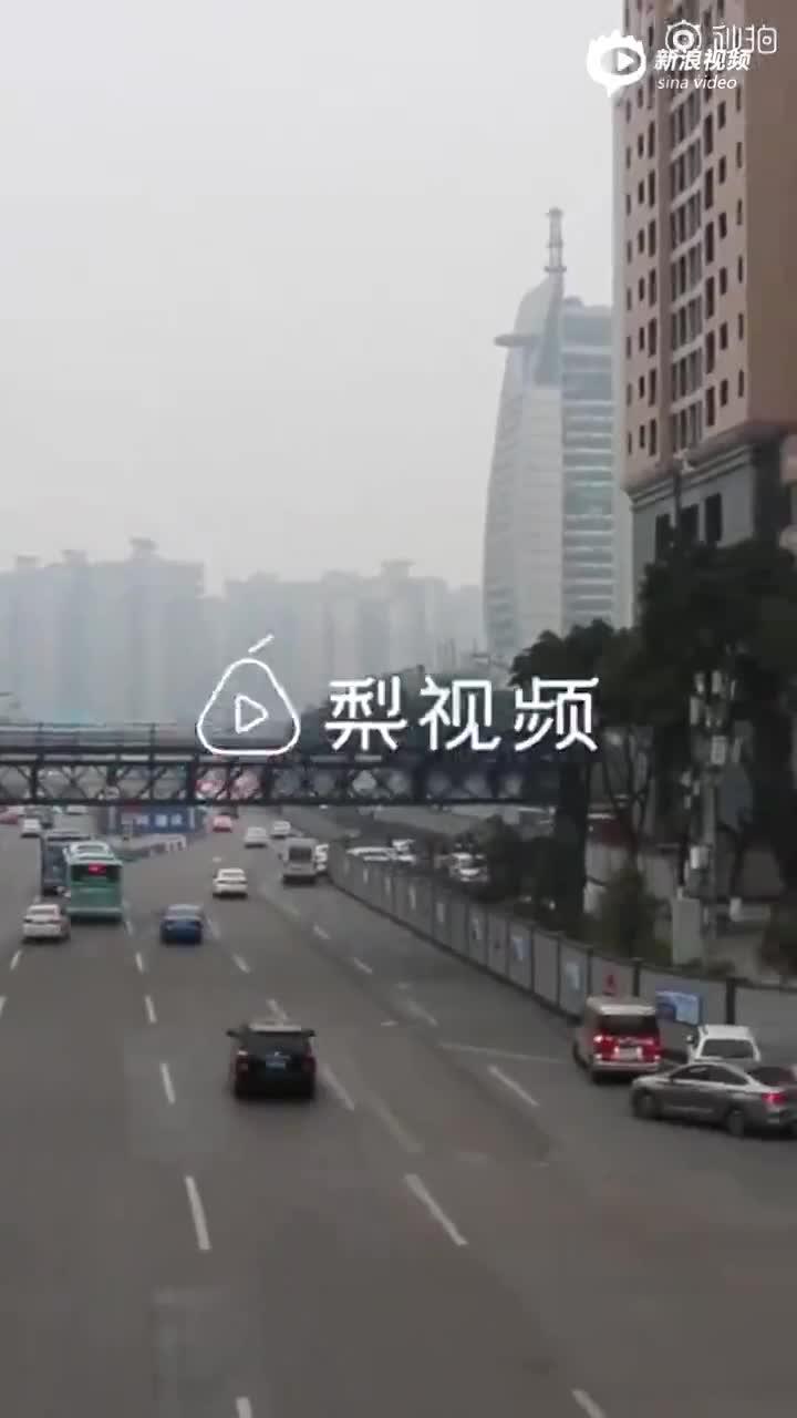 重庆瀛丹大厦烂尾20年后复工：周边房价涨10倍，购房者只能退本金