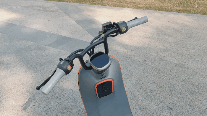 從上牌到裝各種配件,九號電動車B90評測_新浪眾測