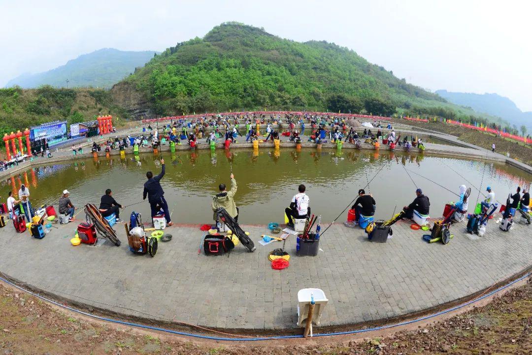 篆塘渔乡钓鱼基地(王京华摄)