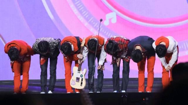 【时代少年团】鞠躬合集_手机新浪网