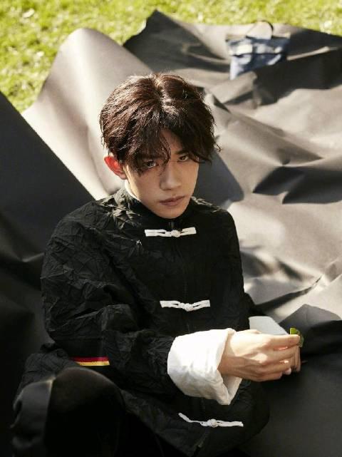 易烊千玺 民国风