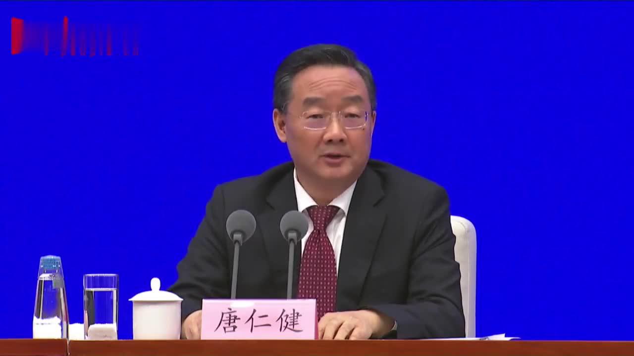 农业农村部部长唐仁健谈高标准农田:两季能够产1吨粮