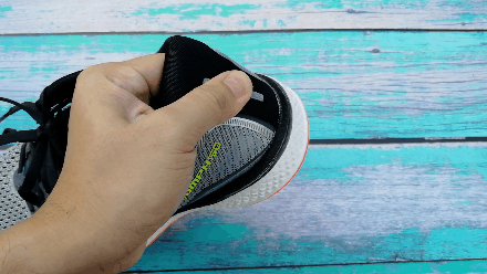 Saucony索康尼 Triumph iSO 5 跑鞋測評_新浪眾測