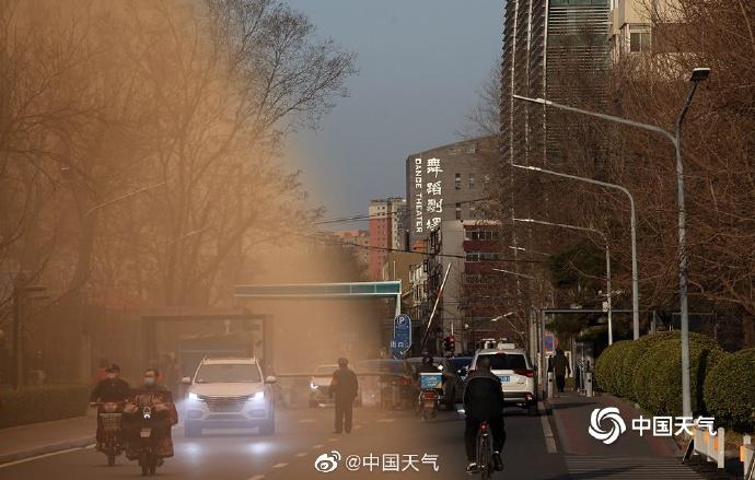 沙尘暴过后蓝天回归一组图看北京沙尘前后天空对比