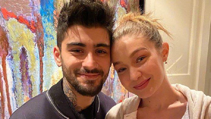 直播中透露ZAYN和Gigi结婚 音乐伙伴道歉：弄错了