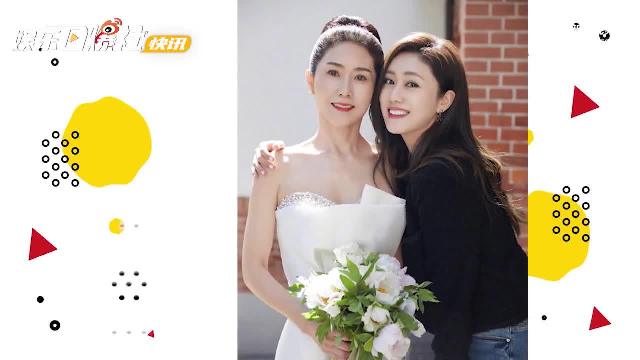 视频刘芸与妈妈合拍婚纱照母女二人像极了姐妹