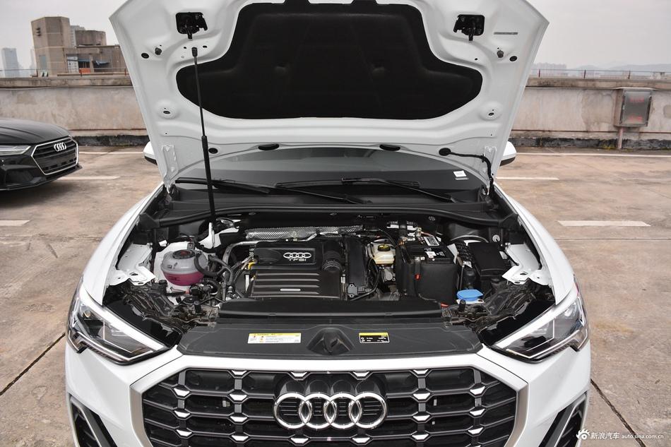 2021款奥迪Q3 35 TFSI 进取动感型