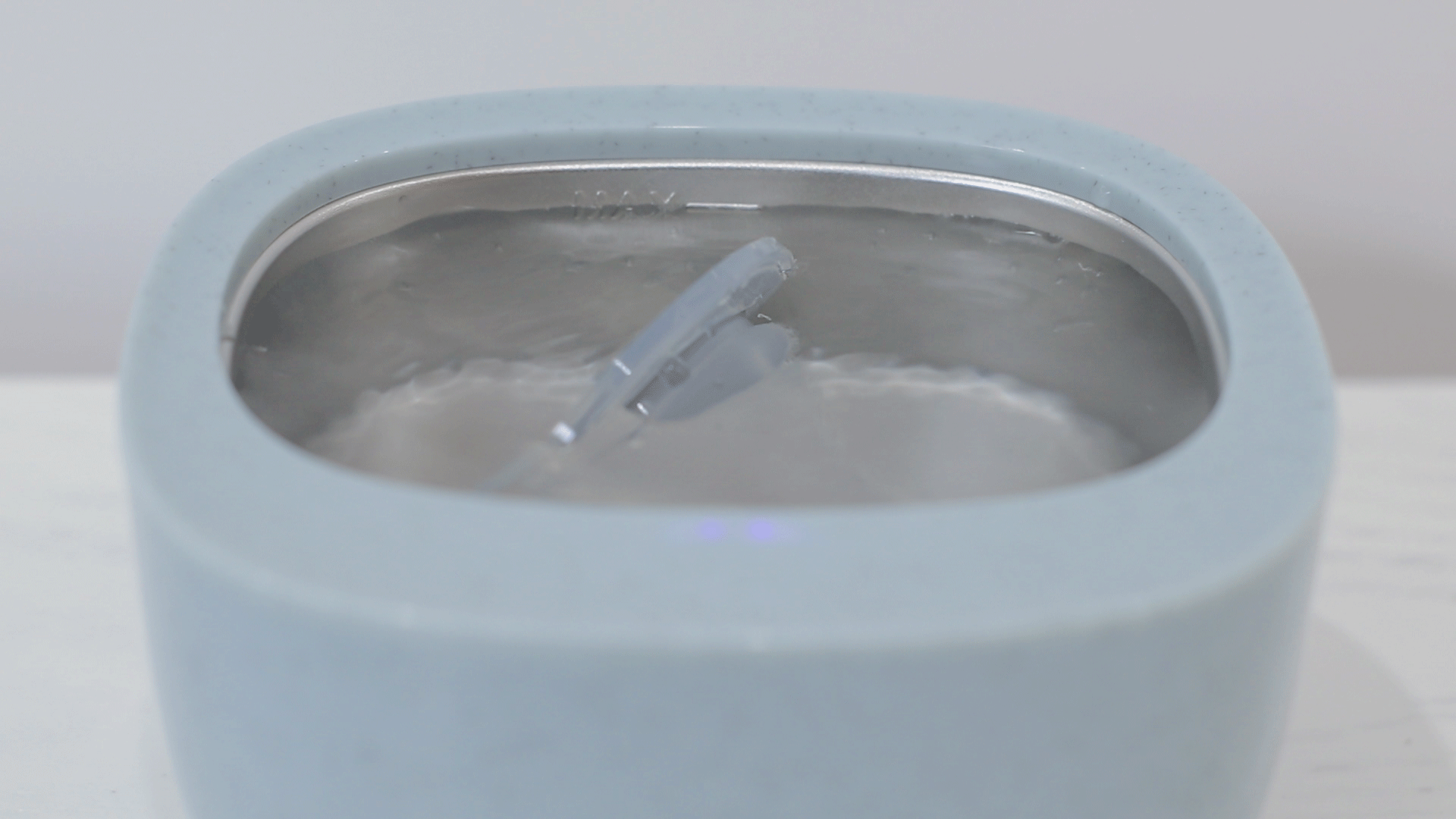 每秒47000次衝洗黑科技?朗菲超聲波清洗機C2_新浪眾測