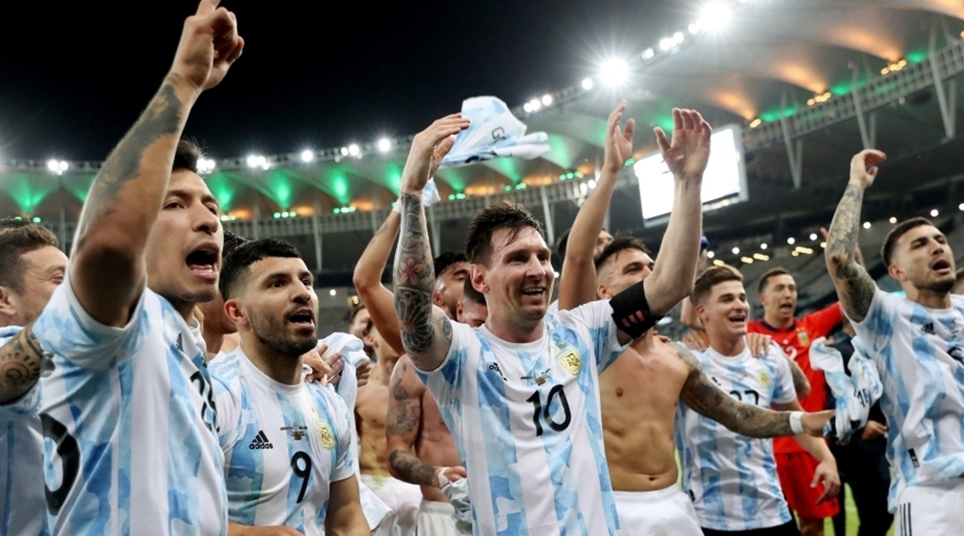 梅西首夺美洲杯冠军!