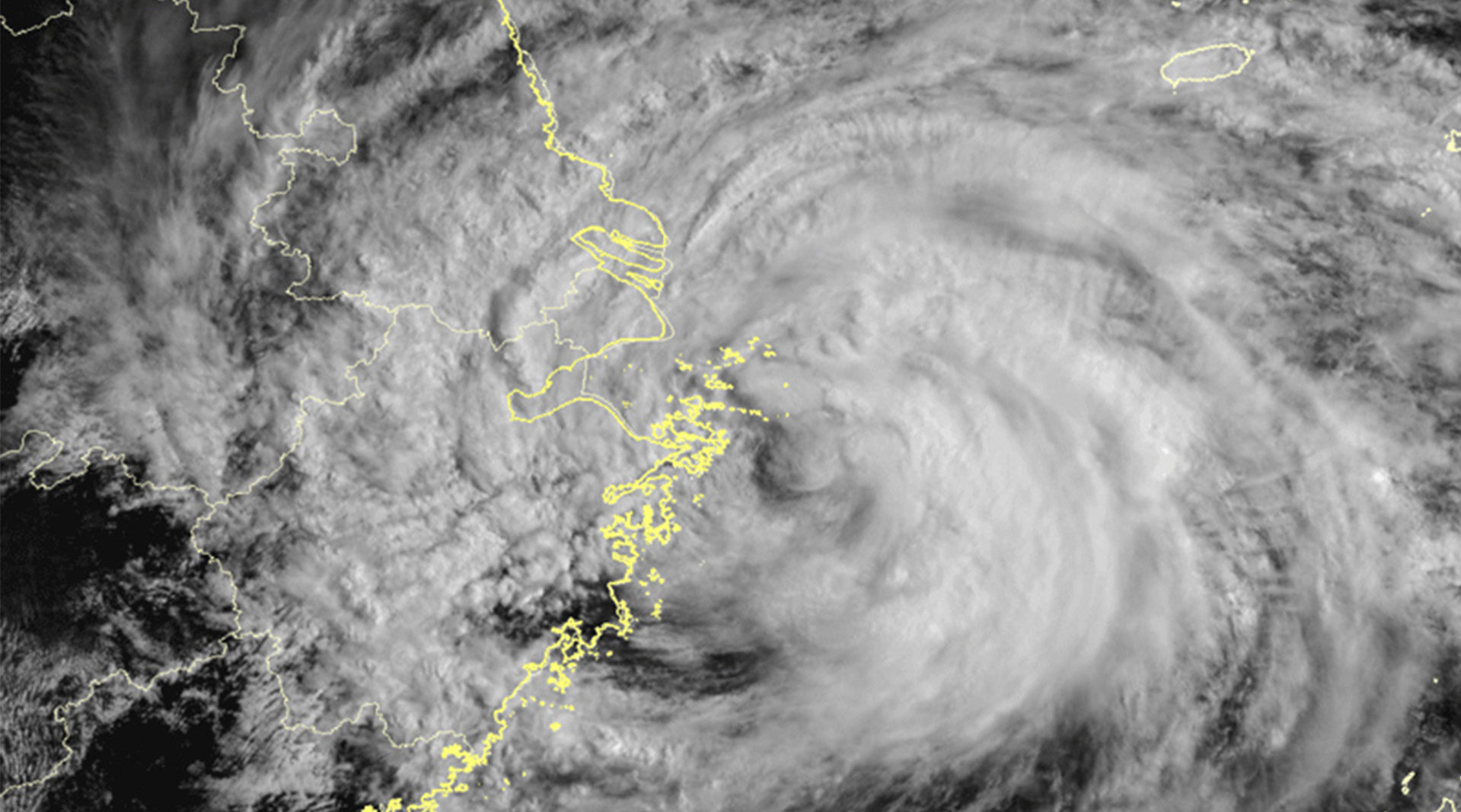 美丽而危险!中国风云卫星视角下的"烟花"