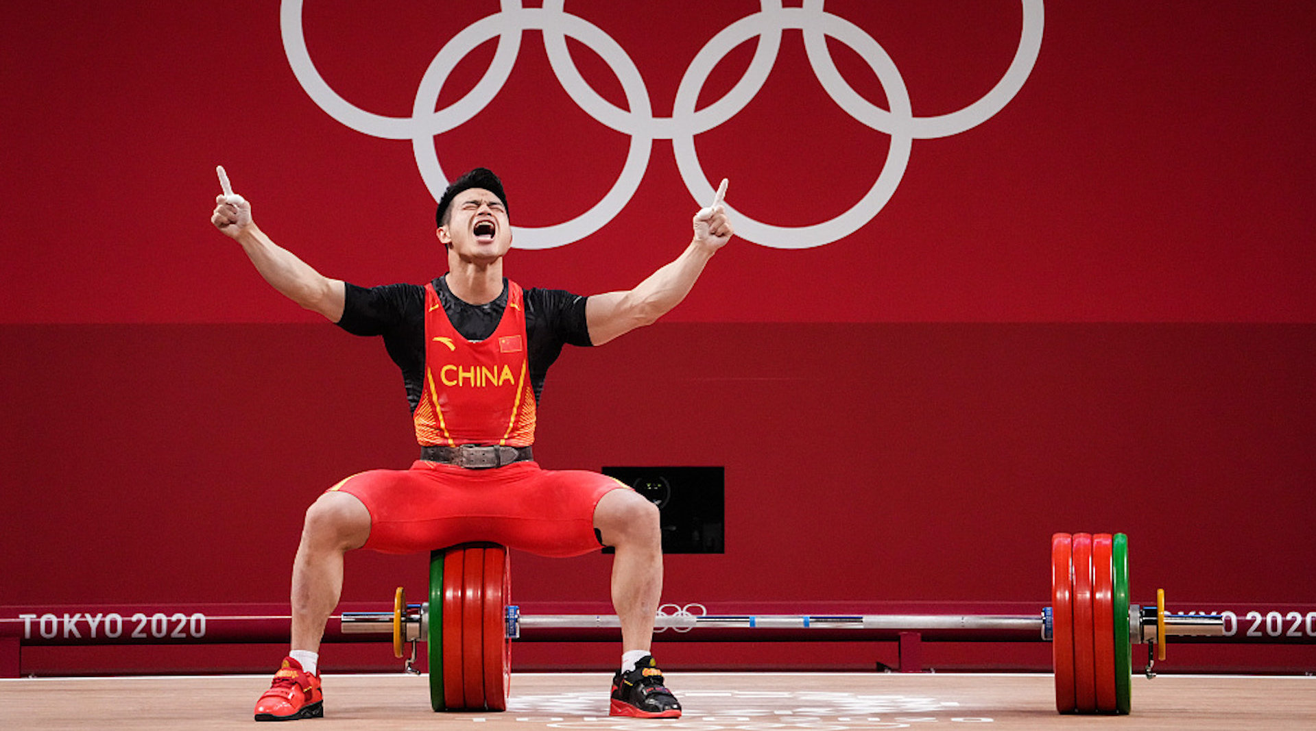 70秒回顾石智勇力斩第12金 奥运前受伤按摩针灸助恢复_手机新浪网