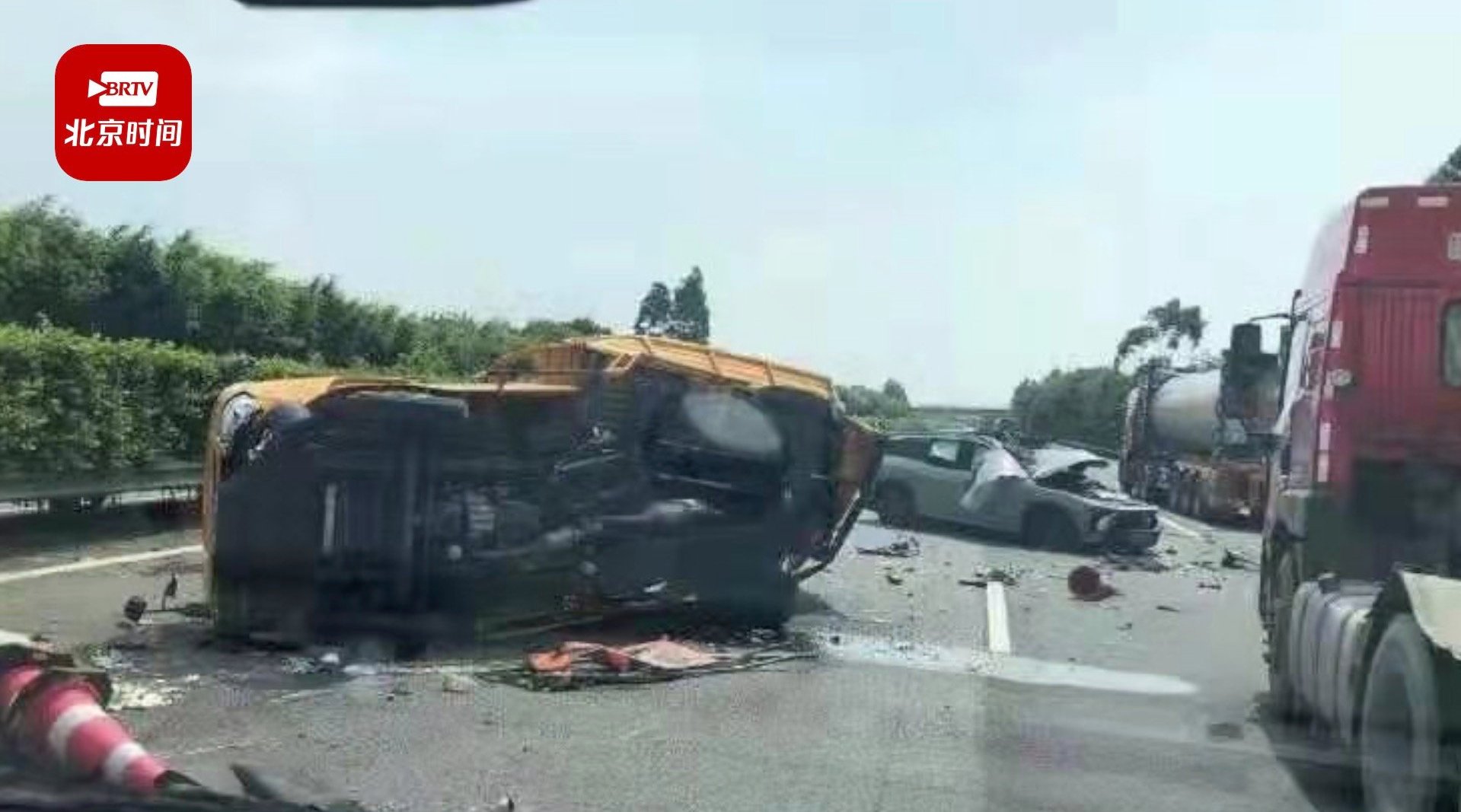 媒体实测蔚来aeb自动辅助驾驶 测试成绩一言难尽 自动 蔚来 蔚来ec6 新浪科技 新浪网