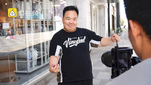 22岁小伙因肥胖被网暴致抑郁：1万条评论有9千条都在骂