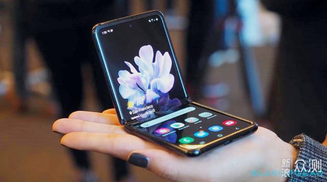 三星galaxyzflip5g版秒杀价低至6999元