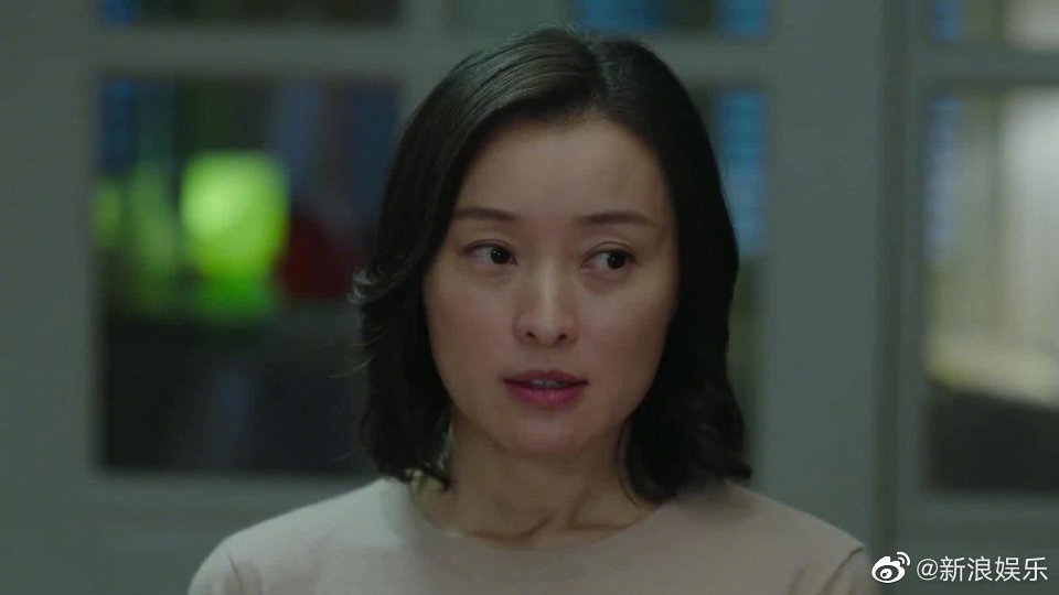 2016年《我的前半生》,吴越饰演凌玲,内心世界复杂多面,陈俊生我是你再找的老婆,我不是你找的天使_手机新浪网