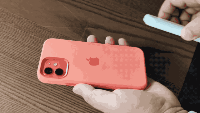 iPhone13充電寶該怎麼選,可以看看倍思布洛克_新浪眾測