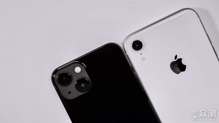 苹果13黑色实拍图片图片