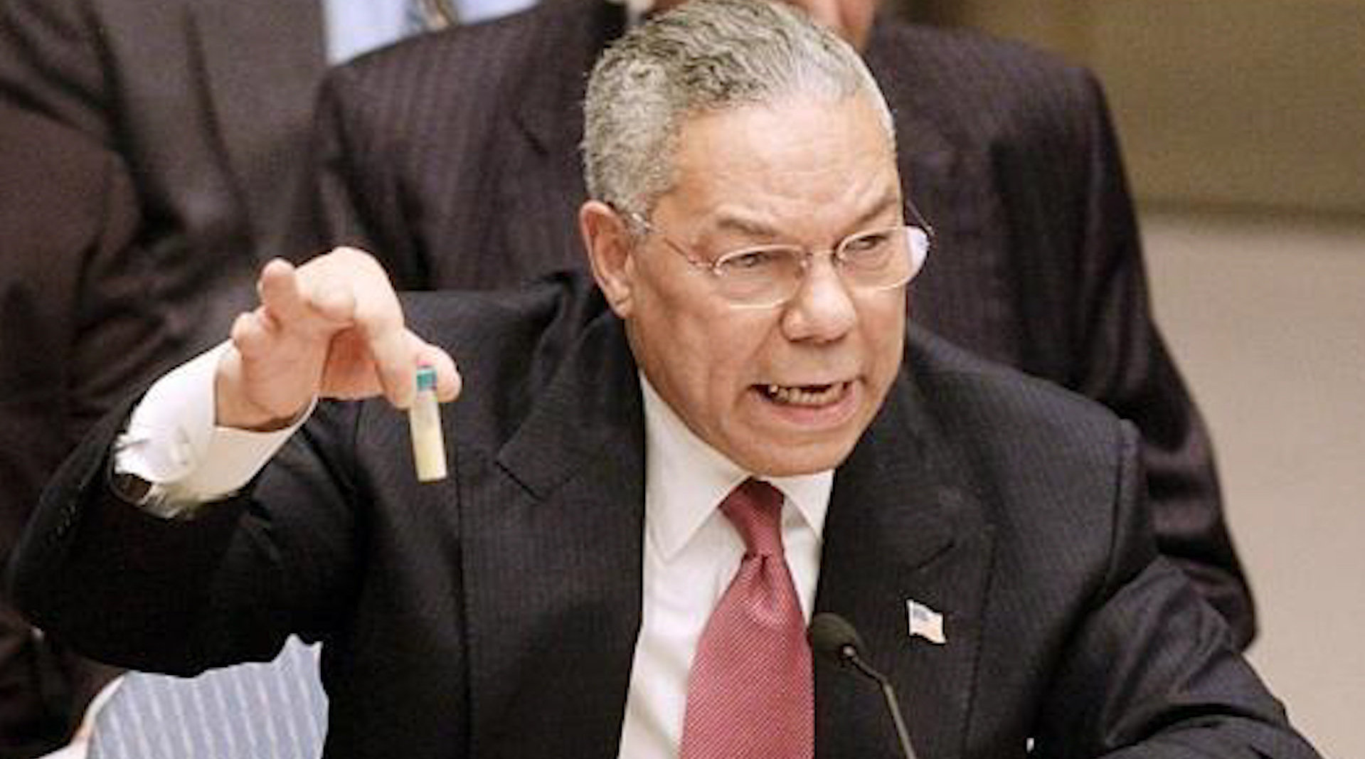 美首任非裔国务卿鲍威尔逝于新冠并发症 一生背负虚假指证伊战痛苦