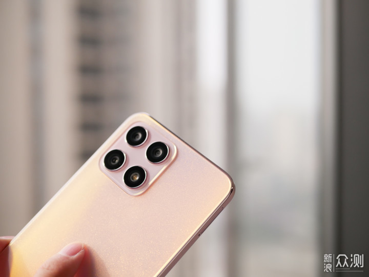 华为荣耀|设计_新浪新闻