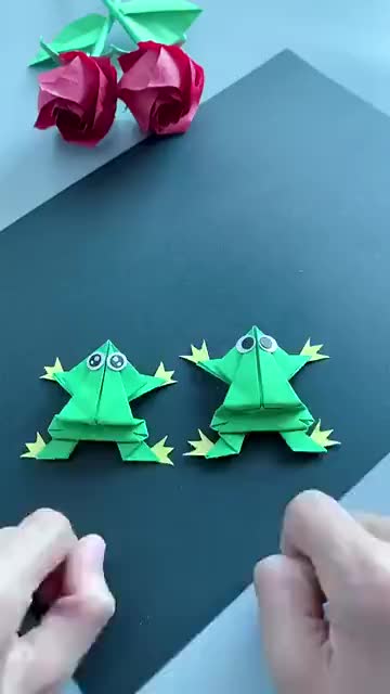 会跳的纸青蛙怎么折才会跳的更远呢