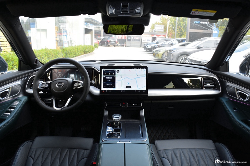 2022款传祺GS8 2.0TGDI 两驱尊贵版（七座）