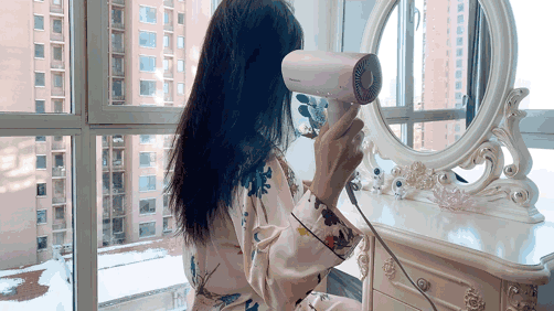18倍納諾怡滋潤嗬護:PanasonicNA0H吹風機_新浪眾測