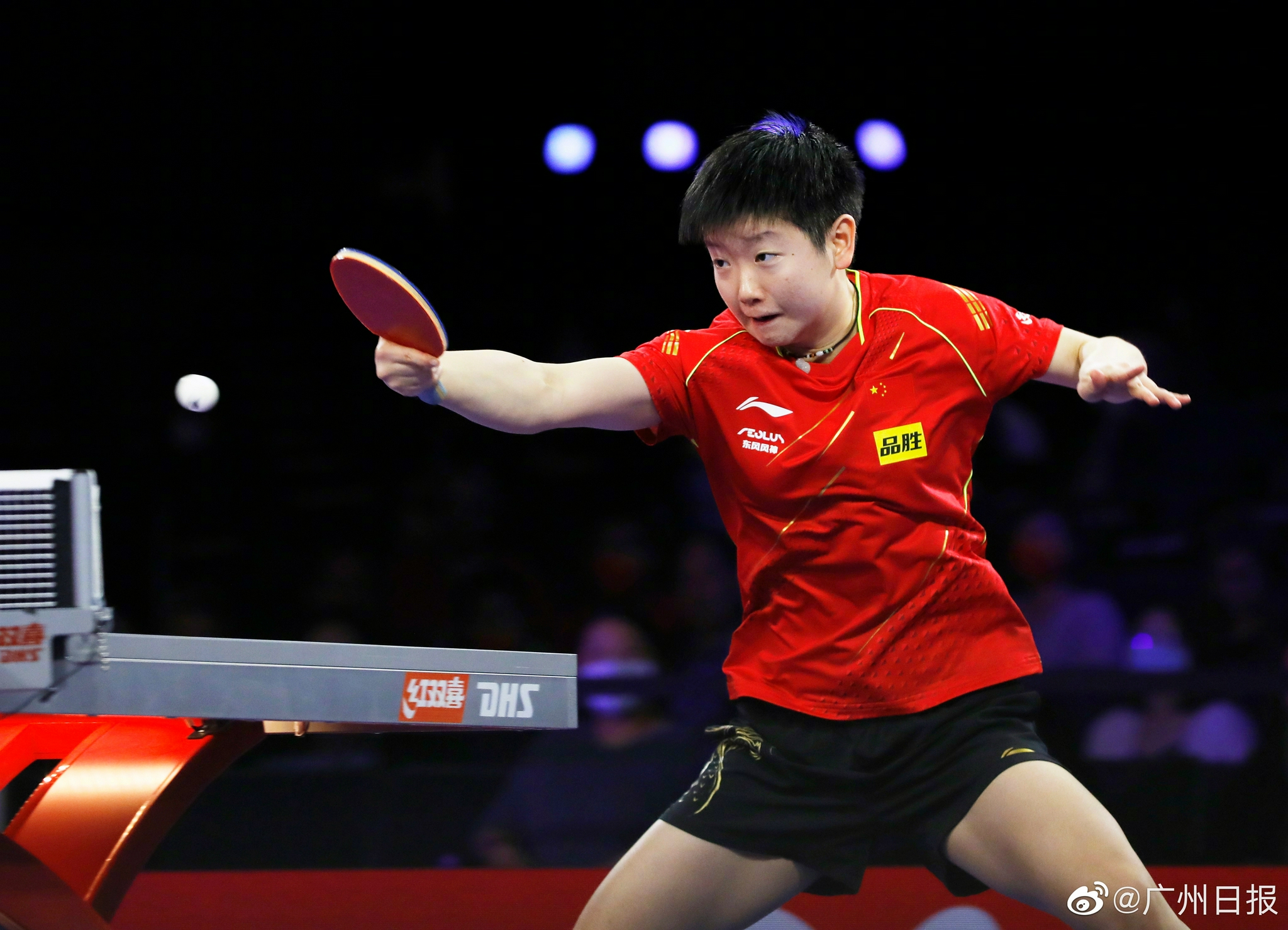 孙颖莎战胜陈梦首夺世乒赛女单冠军