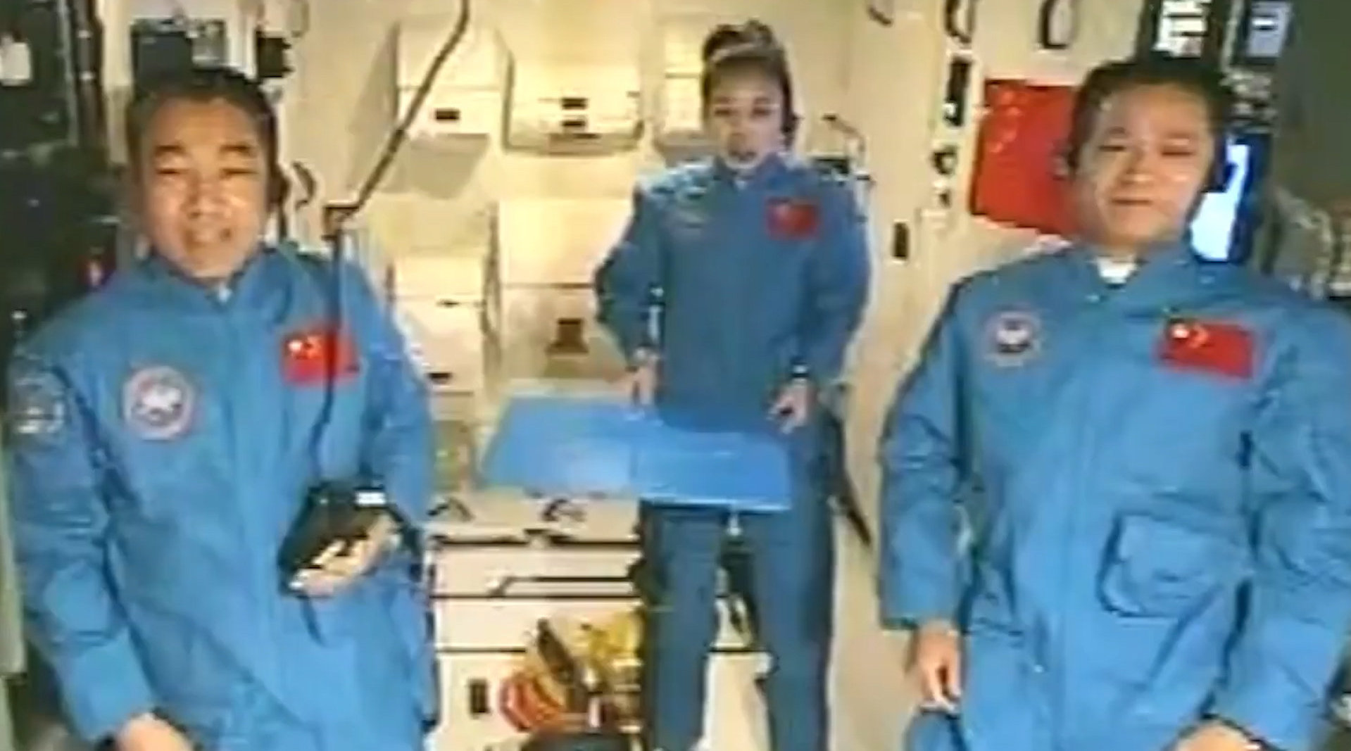 中国空间站“天宫课堂”将举行！ 回顾王亚平2013年太空授课