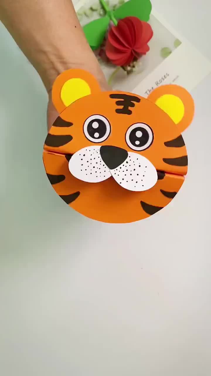 嗷呜会嗷呜的小老虎手偶