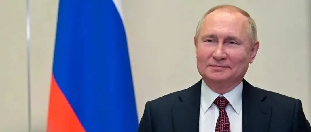 俄罗斯总统普京接受中央广播电视总台台长专访