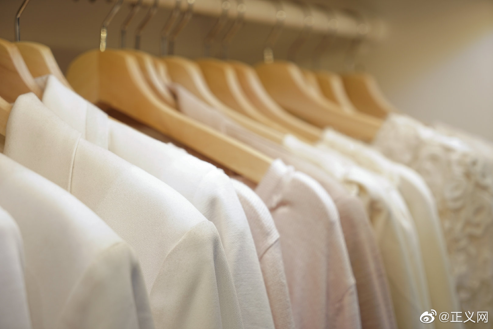 说说你能接受的最贵衣服价格是多少?_手机新浪网