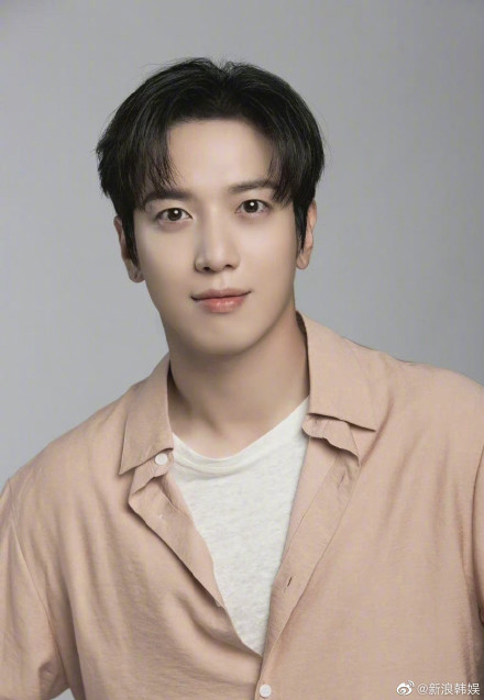 lia郑容和新冠自测阳性已做核酸检测等待结果