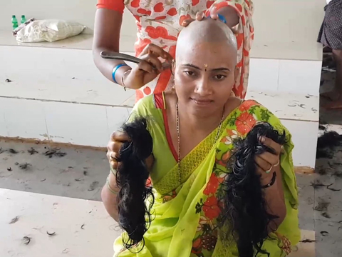 印度美女长发刮成了光头依然很美丽