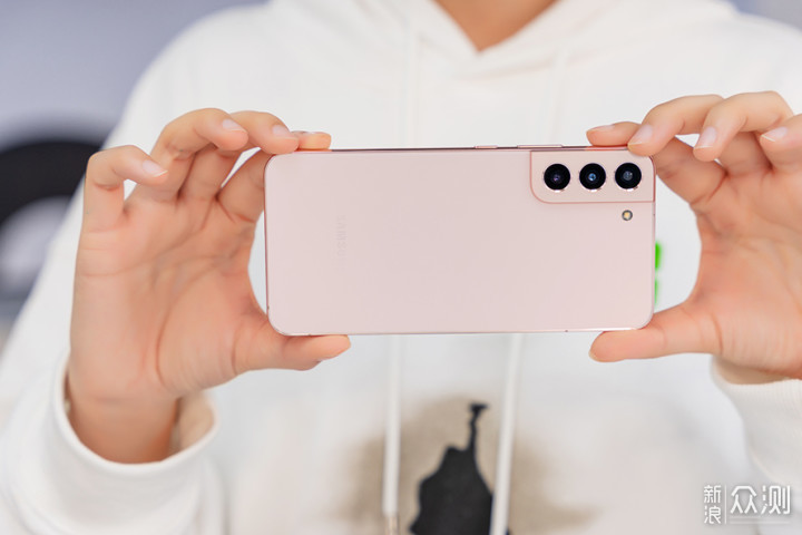 三星Galaxy S22+评测:全新水桶旗舰_新浪众测