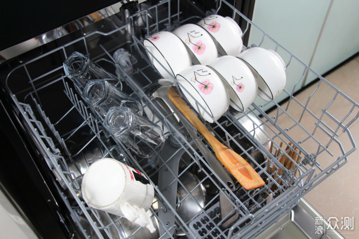 云米AI洗碗机Milano15套，让你饭后洗碗更轻松_新浪众测