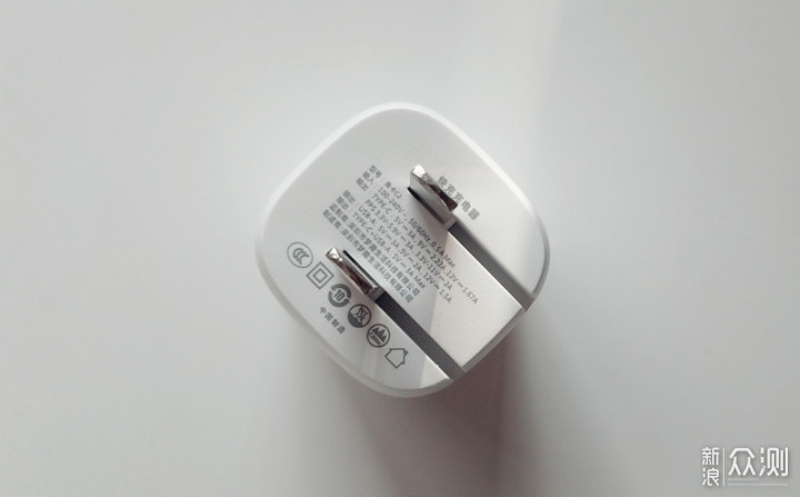 iPhone好搭档,南卡C2 20W双口快充充电器体验_新浪众测