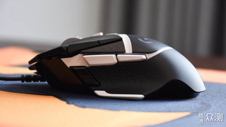 罗技G502 Hero电竞鼠标：定制微动 扎实手感_新浪众测