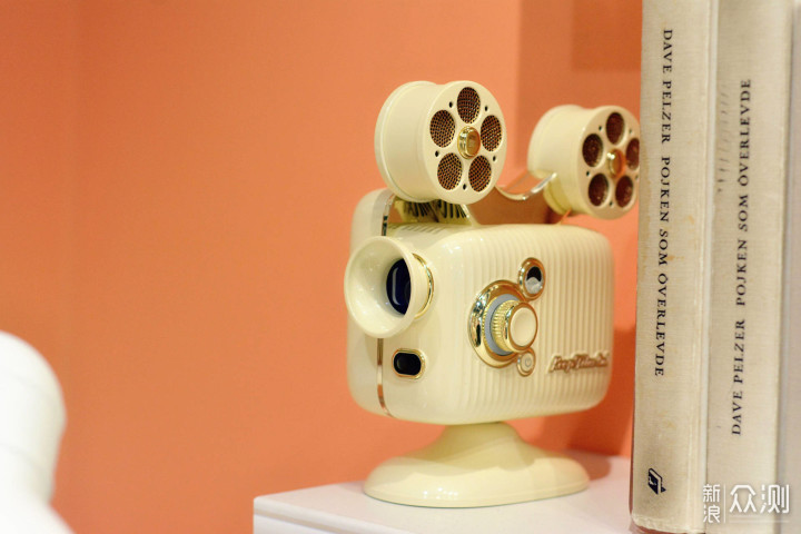 被它的颜值破防了,猫王灵感P5投影仪实测_新浪众测